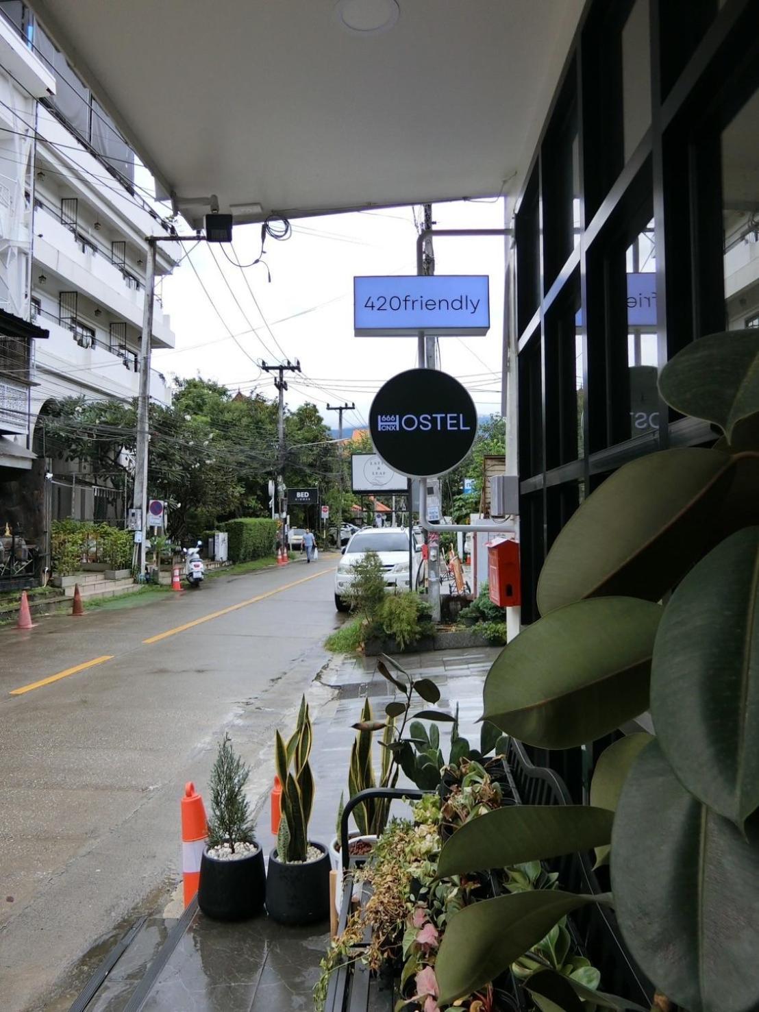 666 Cnx Hostel Chiang Mai Esterno foto